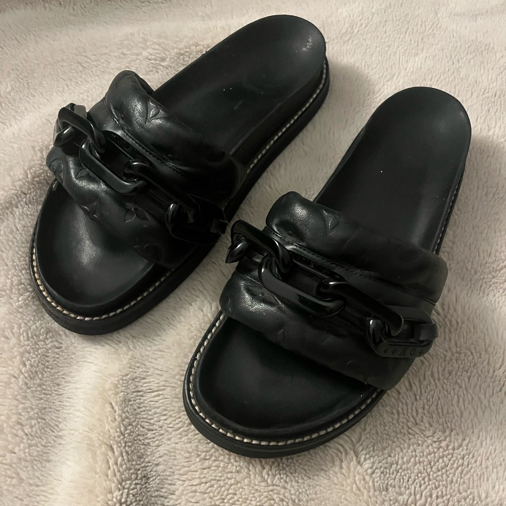 Louis Vuitton Leather Chain-Link Accents Slides